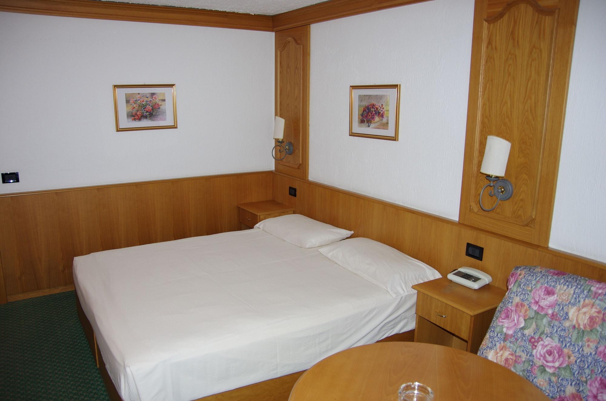 Hotel Intermonti Livigno Kültér fotó