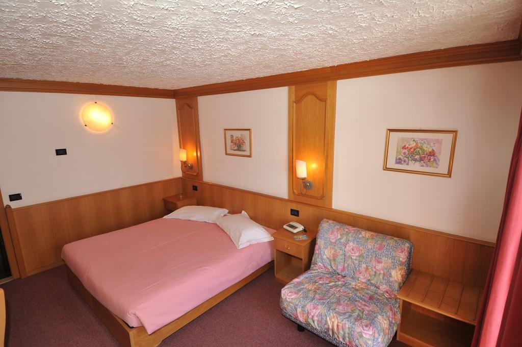 Hotel Intermonti Livigno Kültér fotó