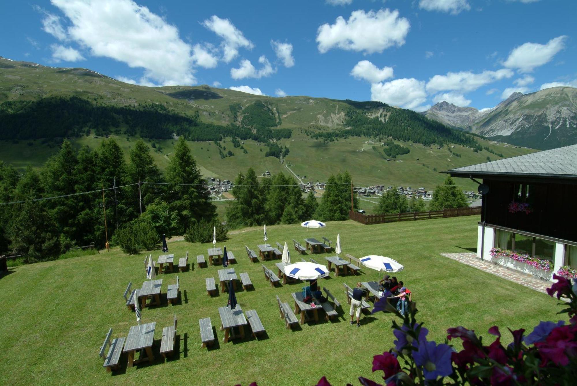Hotel Intermonti Livigno Kültér fotó