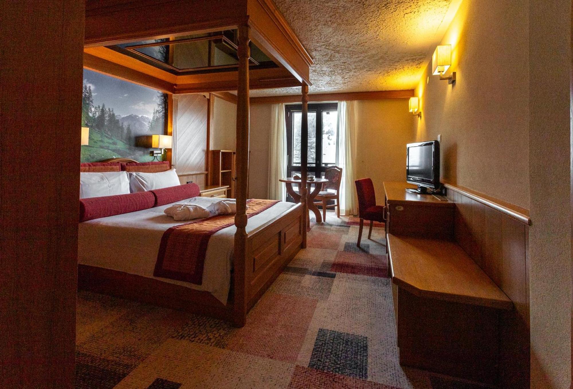 Hotel Intermonti Livigno Kültér fotó