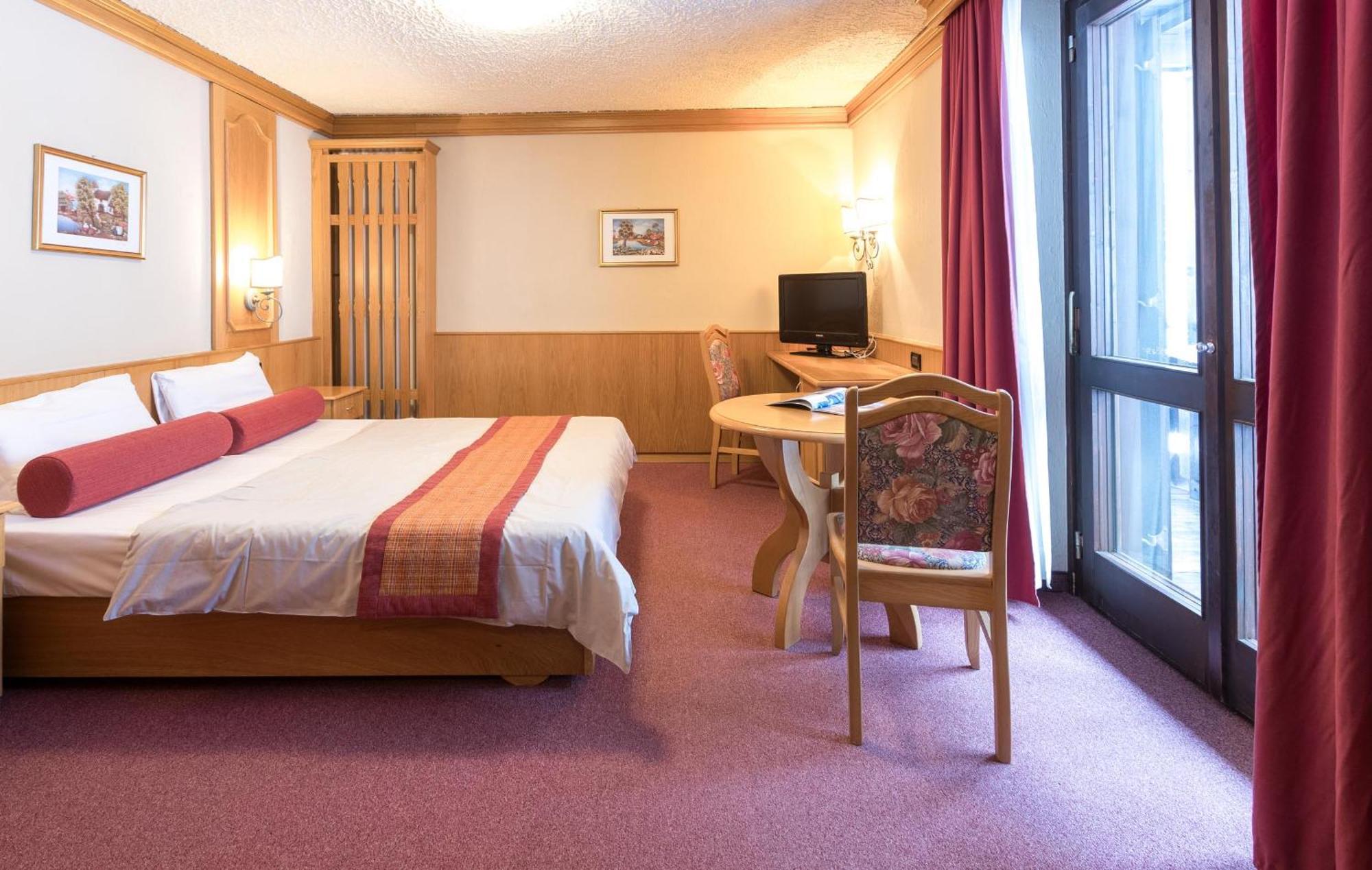 Hotel Intermonti Livigno Kültér fotó