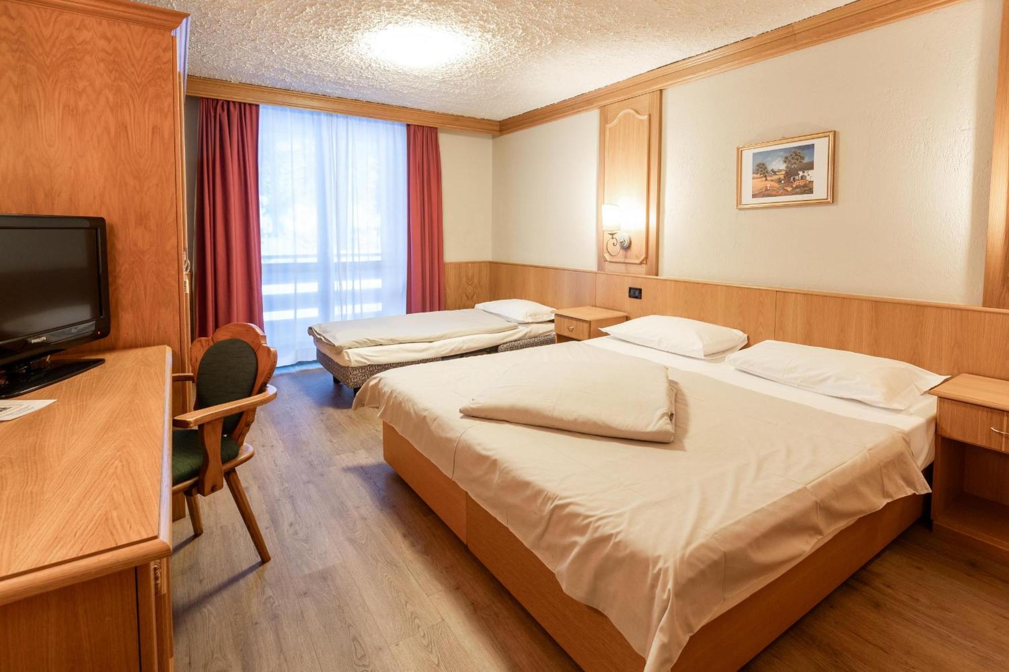Hotel Intermonti Livigno Szoba fotó