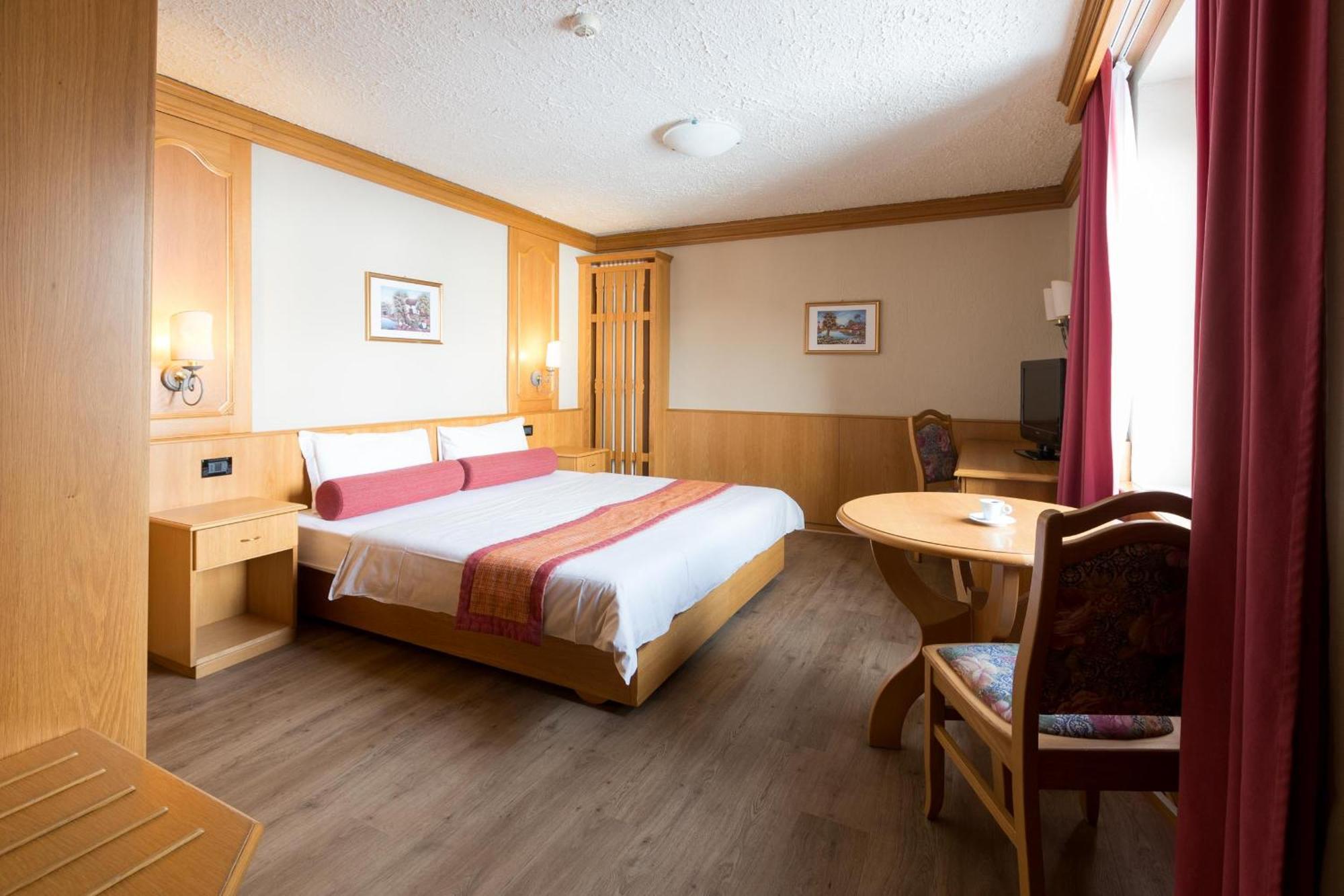 Hotel Intermonti Livigno Kültér fotó