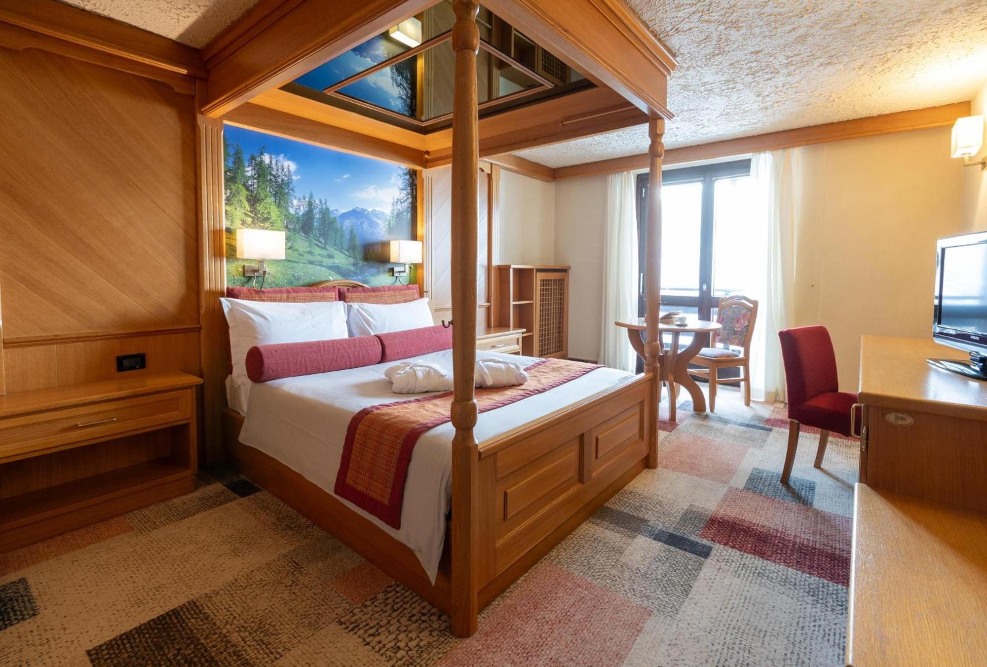 Hotel Intermonti Livigno Kültér fotó