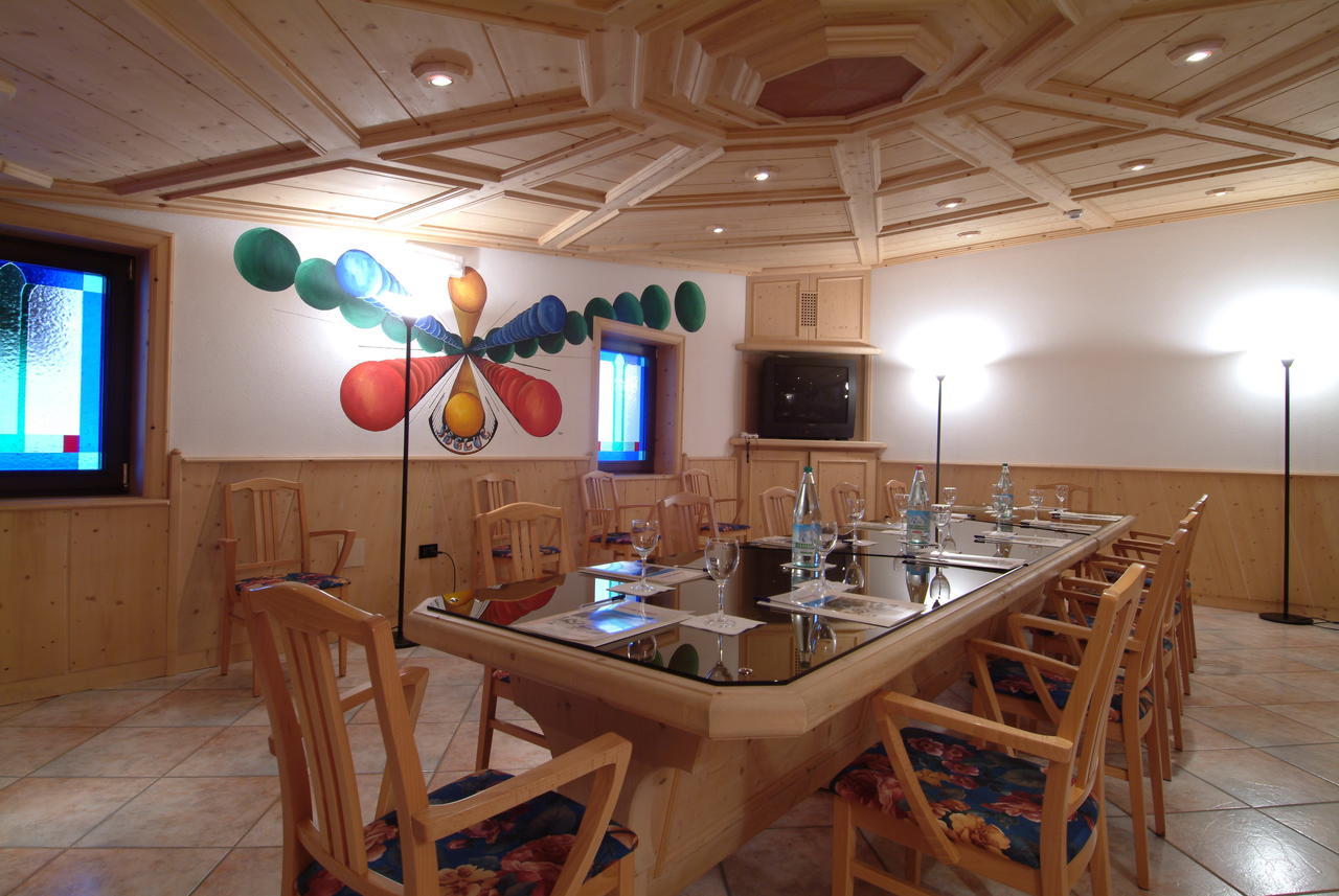 Hotel Intermonti Livigno Kültér fotó